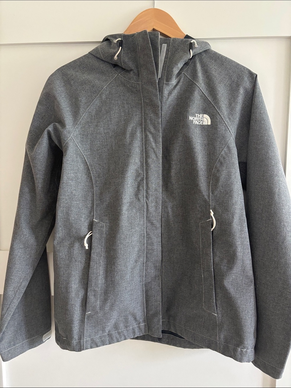 The North Face women Dark Gray Hooded Raincoat